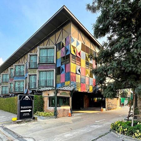 Nights In A Box Hotel Ban Muang  ภายนอก รูปภาพ