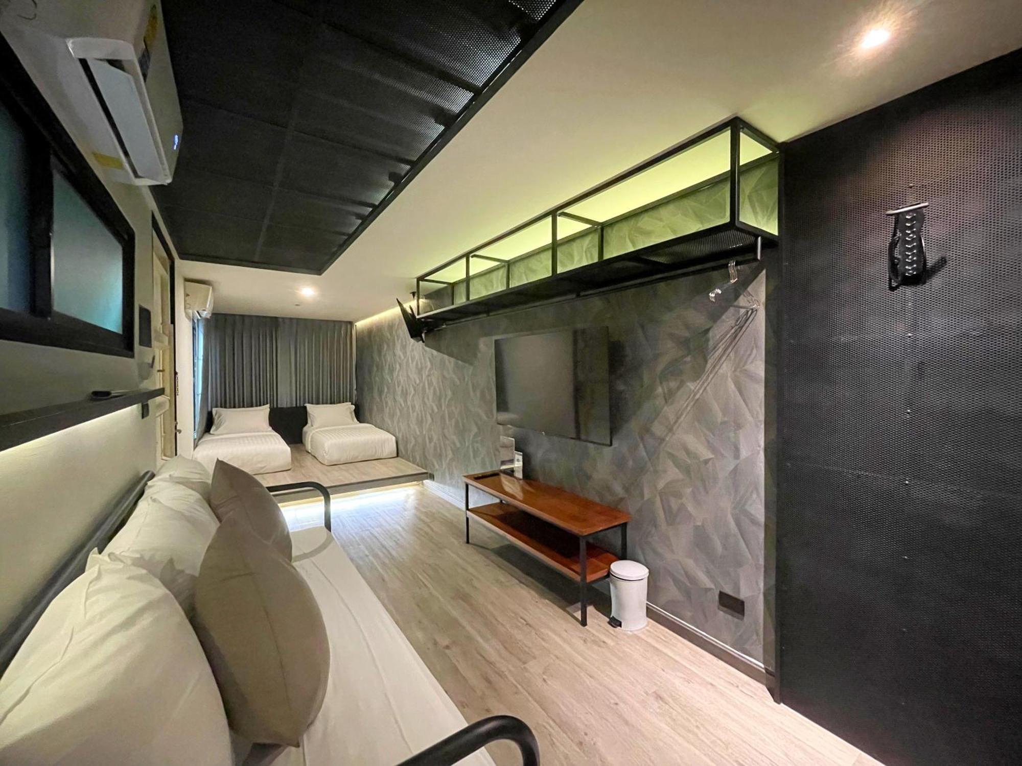 Nights In A Box Hotel Ban Muang  ห้อง รูปภาพ